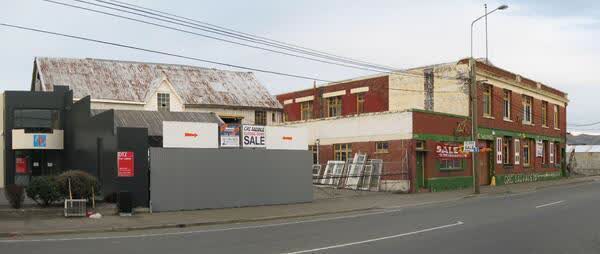 CRC Salvage buildings, 120 Montreal St, 2009