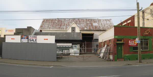 Old warehouse building in Sydenham, 2009