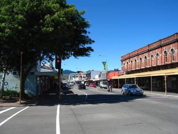 Colombo Street corner with Byron Street, 2008
